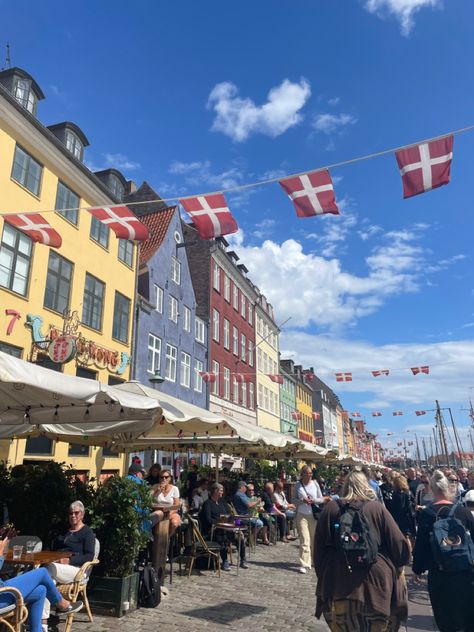 Cophengan Denmark, Copenhagen Vibes, Denmark Summer, Sweden Aesthetic, Travel Denmark, Nyhavn Copenhagen, Scandi Aesthetic, Scandi Summer, Vision 2025