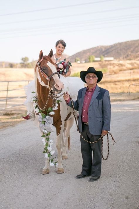 Farm/ rustic wedding entrance on horse back- Being walked down aisle on horse by dad. Wedding Entrance On Horse, Horse Wedding Entrance, Riding Horse Down The Aisle, Bride Riding Horse Down Aisle, Rustic Wedding Entrance, Farm Rustic Wedding, Outfit Boda, Weddings Country, Kentucky Derby Wedding