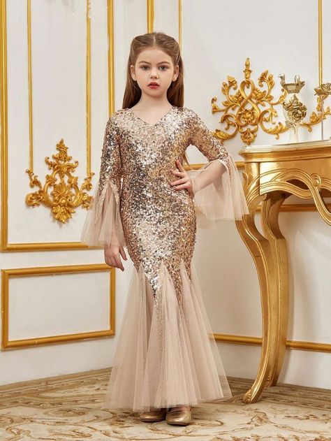 Kids Dresses For Weddings, Wedding Dress Kids, Kids Long Dress, Party Dress For Kids, Fish Cut Gown, Sequin Dress Outfit, Kids Dress Collection, Kids Party Wear, Wedding Dresses For Kids