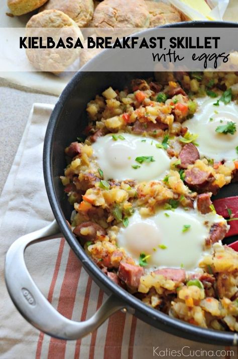 Kielbasa Breakfast Skillet with Eggs Recipe Kielbasa Quiche, Keilbasa Breakfast, Kielbasa Breakfast Recipes, Kielbasa Breakfast, Kielbasa Dinner, Casseroles Breakfast, Dinner Skillet, Recipes Pancakes, Bacon Brunch