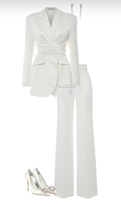 Elegant Outfit Classy, White Suit, Stylish Work Attire, Everyday Fashion Outfits, Woman Suit Fashion, Classy Work Outfits, Stylish Work Outfits, Easy Trendy Outfits, Modest Fashion Outfits