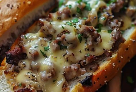 Philly Cheesesteak Garlic Bread Philly Cheesesteak Garlic Bread, Awesome Sandwiches, Cheesesteak Stuffed Peppers, Sandwhich Recipes, Grilled Tofu, Cheese Steak, Sliced Steak, Philly Cheese, Cheesy Garlic Bread