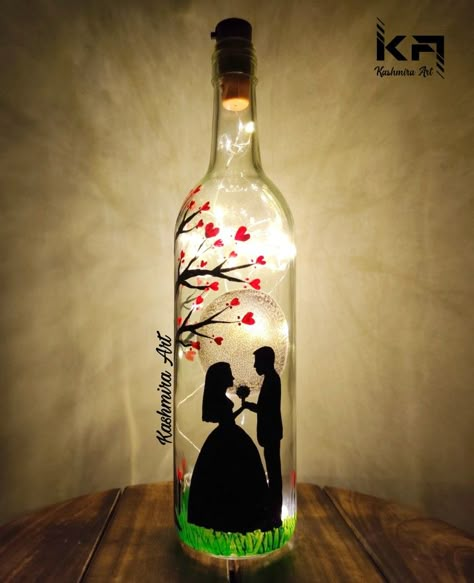 Wine Glass Painting Ideas, Glass Painting Ideas, Glass Art Ideas, Bottles Decoration Diy, Beer Bottle Art, Wine Glass Painting, Vintage Wine Glass, Hand Painted Wine Bottles, Bottle Drawing