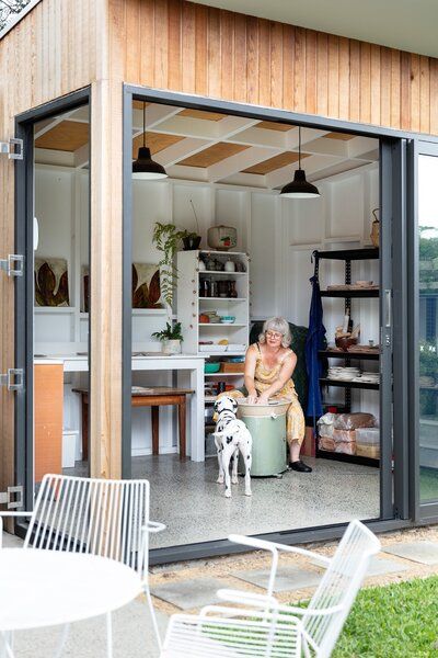 Best 60+ Modern Shed & Studio Design Photos And Ideas - Dwell Modern Sheds, Backyard Art Studio, Shed Studio, Modern Shed, Studio Shed, Art Studio Room, Art Studio Design, Backyard Studio, Pottery Workshop