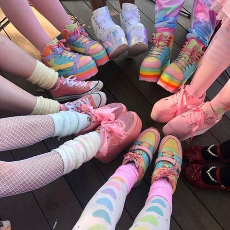 Candycore Clothes, Decora Fashion, Regnul Animal, Kawaii Shoes, J Fashion, Pretty Shoes, Kawaii Clothes, Harajuku Fashion, Kawaii Fashion