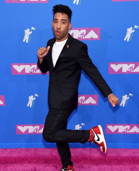 ya boy clicked his shoes 3x and this where it landed him @vmas Boy Homecoming Outfit, Air Jordan 1 Outfit Men, Jordan 1 Outfit Men, Formal Suits Men, Suits And Sneakers, Jordan 1 Outfit, Homecoming Outfit, Young Mens Fashion, Polo Shirt Outfits