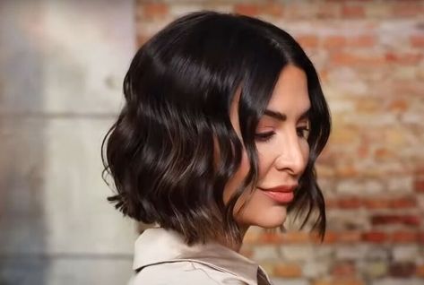 Waves Pixie Hair, Waves For Short Hair Tutorial, Overnight Waves Short Hair, How To Wave Short Hair, Beach Waves Short Hair, Wave Short Hair, Hair With A Straightener, Waves For Short Hair, Beach Waves For Short Hair