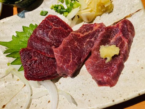 Basashi [raw horse meat] by yumeryuu The post Basashi [raw horse meat] appeared first on Alo Japan. Raw Vegan Meat, Raw Meat Photography, Japanese Western Food, Raw Meat Texture, Rabbit Meat, Horse Meat, Raw Meat, Wild Game, Meat Dishes