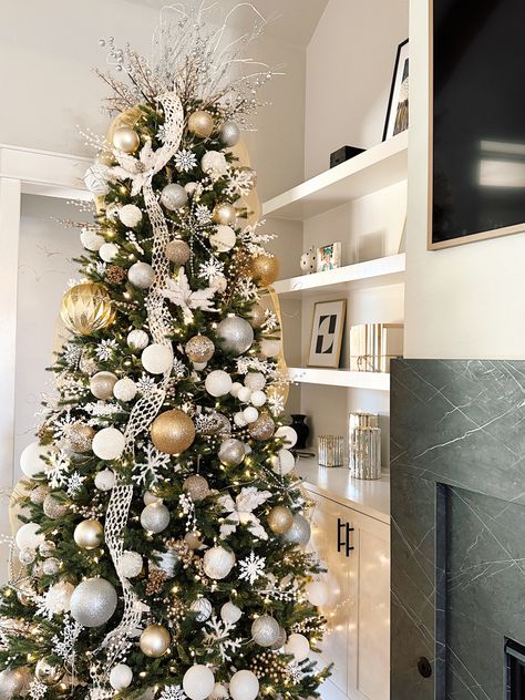 White Snd Gold Christmas Tree, Christmas Tree Themes White And Gold, White And Gold And Silver Christmas Tree, Christmas Tree With White And Gold Ornaments, White Gold Wood Christmas Tree, Christmas Tree Decorations White And Gold, White Gold And Green Christmas Tree, Silver White And Gold Christmas Tree, Gold And Wood Christmas Tree