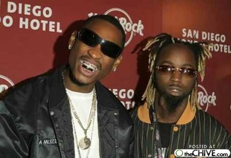 Ying Yang Twins Ying Yang Twins, Famous Singers, Ying Yang, New Hope, Round Sunglass Men, Yin Yang, Fun To Be One, Left Hand, Rappers