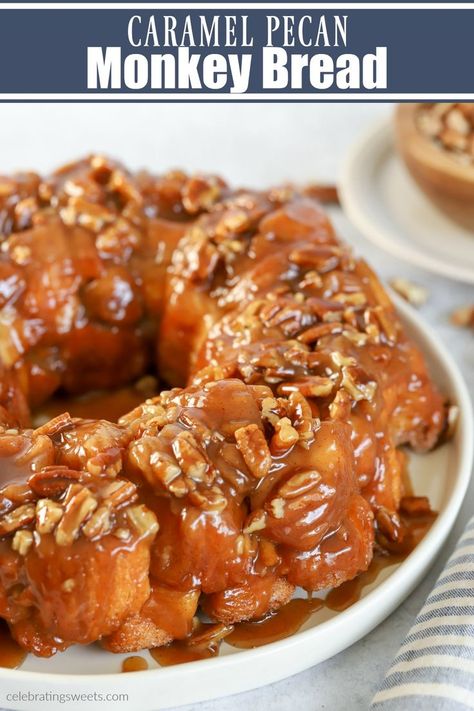 Monkey Balls Recipe, Crescent Roll Monkey Bread, Caramel Monkey Bread, Pecan Monkey Bread, Dessert List, Monkey Breads, Easy Crescent Rolls, Easy Monkey Bread, Monkey Bread Recipe