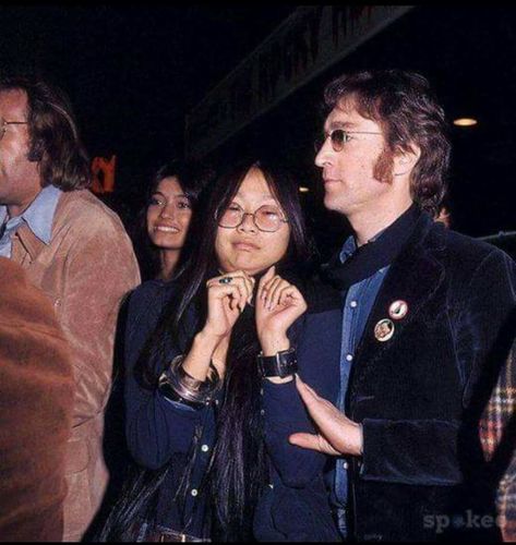 John Lennon and May Pang May Pang, Jerry Mathers, Jhon Lennon, The Lost Weekend, Beatles John Lennon, John Lennon Yoko Ono, Beatles Girl, John Lennon And Yoko, Imagine John Lennon