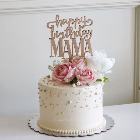 60th Birthday Cake Buttercream, Elegant Birthday Cakes For Ladies Simple, 70 Th Birthday Cakes For Ladies, Women 50th Birthday Cake, Flower Cakes Birthday For Women, Birthday Cake For 60th Birthday Woman, Cake Designs For 80th Birthday Women, 70th Bday Cake For Mom, 50th Cake Ideas Women