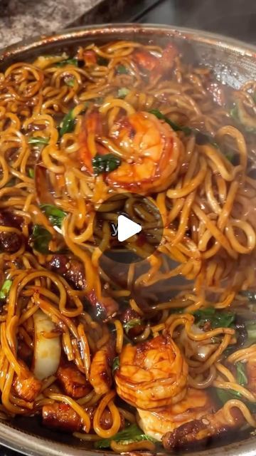 Hokkien Noodles Recipe, Noodles And Sauce, Hokkien Noodles, Cabbage Recipes Healthy, Shrimp Noodles, Bon Appetite Recipes, Dark Soy Sauce, Recipes Asian, Sesame Noodles