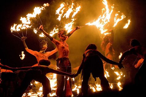 Halloween Meaning, Pagan Music, 1 Maja, Origin Of Halloween, Fire Festival, Celtic Traditions, Edinburgh Festival, Burning Man Festival, Beltane