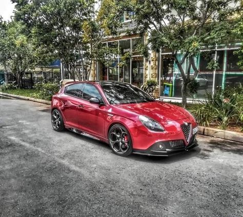 Alfa Romeo Tuning, Alfa Cars, Alfa Romeo Giulia Quadrifoglio, Alfa Romeo Mito, Biker Aesthetic, Alfa Romeo Giulietta, Alfa Romeo Cars, Alfa Romeo Giulia, Car Projects