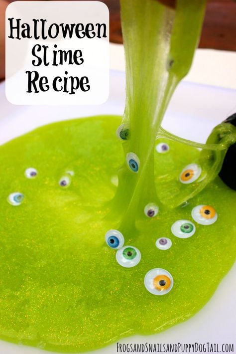 Halloween Slime Recipe                                                                                                                                                     More Slime Recipe Halloween, Preschool Bats, Halloween Slime Recipe, Preschool Halloween Party, Kids Treats, Halloween Slime, Halloween Sensory, Halloween Kindergarten, Play Activity