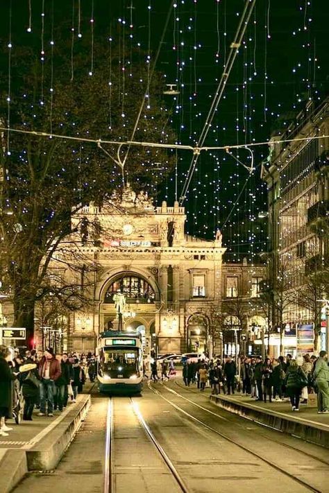 What's On in Zurich Christmas 2018 and Beyond https://newinzurich.com/2018/12/photo-highlights-of-zurich-at-christmas/ Christmas In Zurich, Zurich Switzerland Christmas, Zurich Christmas, Euro Winter, Switzerland Christmas, Euro Travel, Action Board, English Project, European Christmas