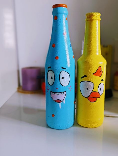 Liquor Bottle Crafts, Rich Art, Color Cartoon, Bottle Decoration, Diy Glass Bottle Crafts, Jar Art, Painted Wine Bottles, Wine Bottle Diy, Glass Bottle Crafts