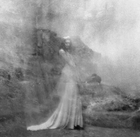 Ghost Goth Aesthetic, Ghost Bride Aesthetic, Dark Ethereal Photography, Lysandra Ennar, Nona Limmen, Suburban Gothic, Narcissa Black, Expired Film, Ghost Girl