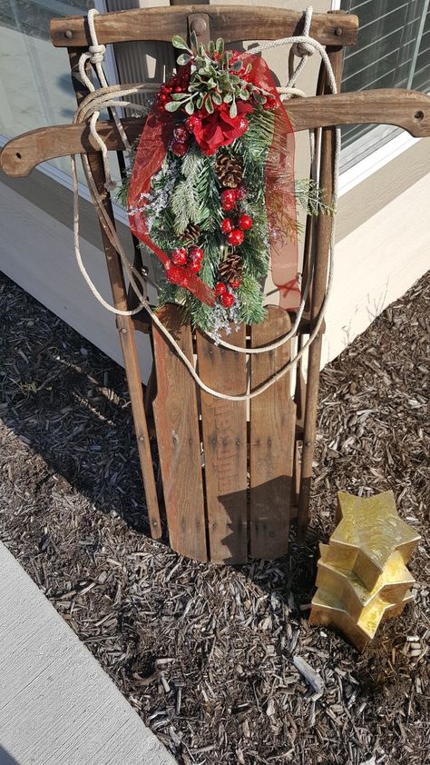 Christmas 2017 - Decorated Runner Sled (Pine and Red Berry Swag) Sled Decor, Christmas Sled, Christmas Arrangements, Christmas 2017, Sled, Hoop Wreath, Ladder Decor, Berry, Christmas