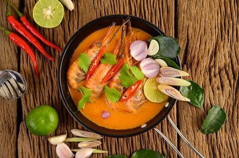 Soup Shrimp, Shrimp With Lemon, Tom Yum Kung, Sour Foods, Spicy Soup, Tom Yum, Thailand Food, Coconut Soup, Thai Curry