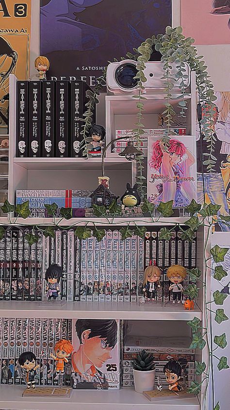 Manga Bedroom Ideas, Anime Rooms Bedrooms, Manga Collection Room Aesthetic, Room Anime Decor, Anime Style Room, Manga Shelf Ideas, Anime Room Aesthetic, Anime Room Ideas, Manga Shelving