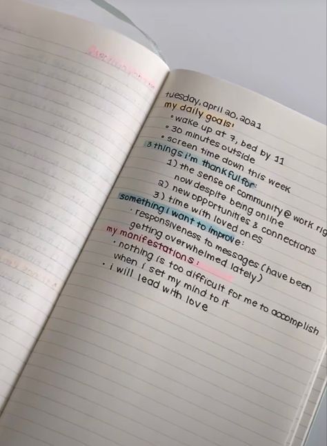 Daily Things To Write In A Journal, Journal Health Ideas, Daily Journal Page Ideas, Daily Journal Ideas, 5 Minutes Journal, Sophie Mitchell, Dirty Air Series, Morning Journal Prompts, Lost In Life