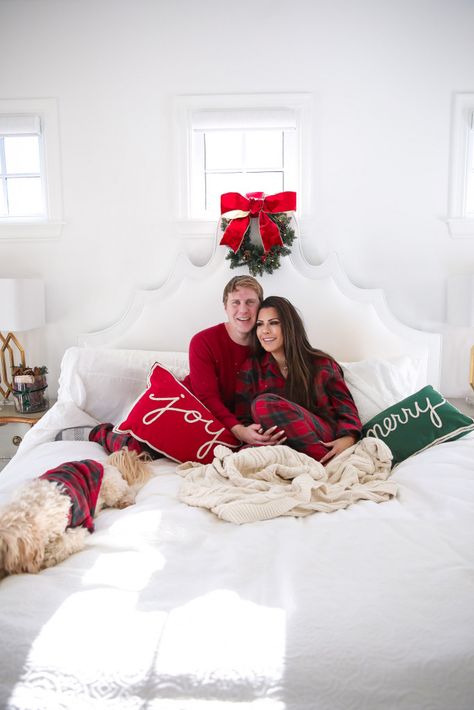 Bed Christmas Photoshoot, Christmas Pictures Studio, Christmas Photoshoot Backdrop, Pajama Pictures, Christmas Pajama Pictures, Company Store Bedding, Photoshoot With Baby, Holiday Bedding, Holiday Bed