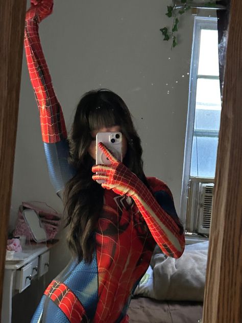 Female Spiderman Costume, Spidergirl Aesthetic, Spiderman Costume Women, Halloween Superhero Costumes, Spiderwoman Costume, Spider Woman Costumes, Spiderman Girl, Halloween Costumes 2022, Spiderman Outfit