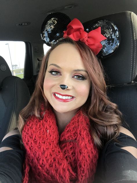 Minnie Mouse makeup| Halloween makeup ideas | quick and easy Halloween idea Minnie Mouse Costume Makeup, Mice Makeup Halloween, Mini Mouse Makeup Ideas, Minnie Mouse Makeup, Minnie Mouse Makeup Halloween, Minnie Mouse Makeup For Women, Minnie Mouse Make Up Halloween, Minnie Mouse Makeup Ideas, Eyebrows Goals