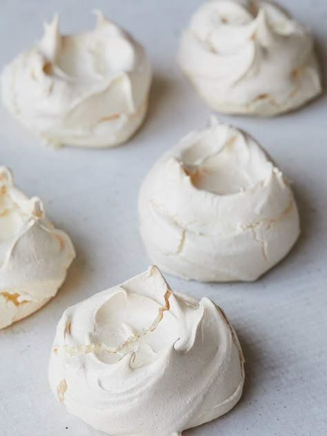 Easy Meringues Recipe | SAVEUR Easy Meringue Recipe, Meringue Recipes, Easy Meringues, How To Make Meringue, French Meringue, Meringue Cookie, Meringue Pavlova, Cold Deserts, Meringue Desserts