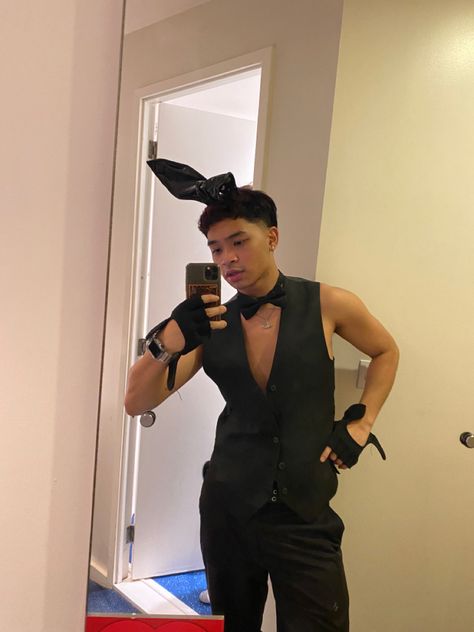 playb*y bunny Halloween Costumes For Black Guys, Male Halloween Costumes Aesthetic, Male Bunny Costume, Man Bunny Costume, Play Boy Bunny Costume Couples, Men Bunny Costume, Male Catwoman Costume, Hot Costumes For Guys, Bunny Rave Outfit