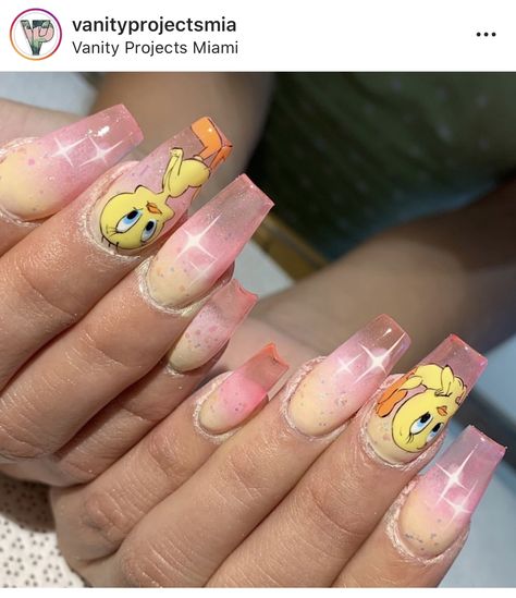 Tweety Bird 🐤 Tweety Bird Nails Acrylic, Tweety Bird Nail Art, Tweety Bird Nail Design, Tweety Nail Art, Tweety Bird Nails, Tweety Nails, Bird Nails, Bird Nail Art, Nail Designs Bling