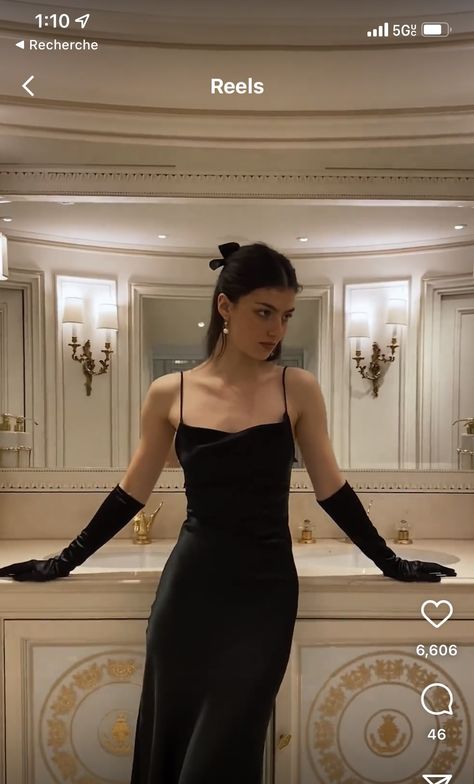 Elegant Dress With Gloves Aesthetic, Elegant Black Prom Dress Classy, Classy Prom Dresses Elegant With Gloves, Black Long Dress Elegant With Gloves, Met Gala Birthday Theme Outfits, Long Black Dress With Gloves Classy, Black Dress And Gloves Aesthetic, Hollywood Inspired Prom Dress, Prom Dress With Gloves Vintage