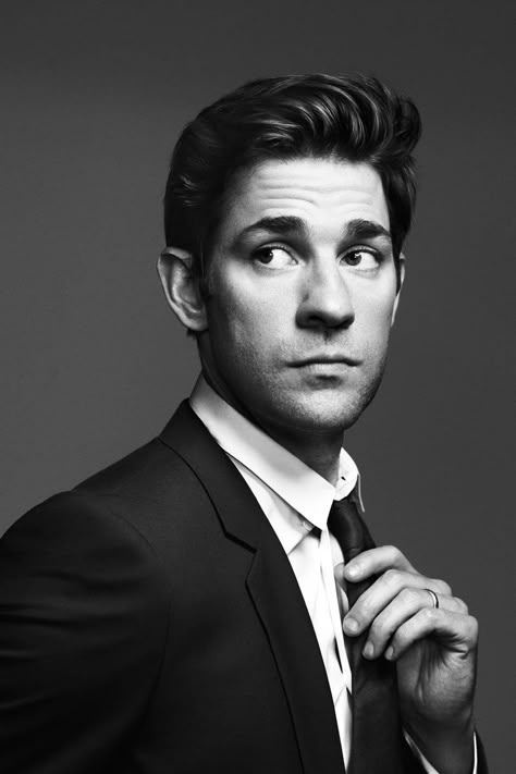 John Krasinski A Man In A Suit, Jim Halpert, Man In A Suit, Don Draper, Dan Stevens, John Krasinski, Channing Tatum, Bagan, The Perfect Guy