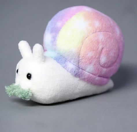 Snail Eating, Snail Plush, Sea Seal, Kawaii Plush, Kawaii Plushies, Machine Sewing, Artist House, Plush Pattern, Cute Stuffed Animals