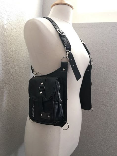 Thigh Holster Bag, Shoulder Holster Bag, Leather Pouch Pattern, Hip Bag Pattern, Leather Shoulder Holster, Wearable Accessories, Soft Leather Pouch, Harley Gear, Hip Purse