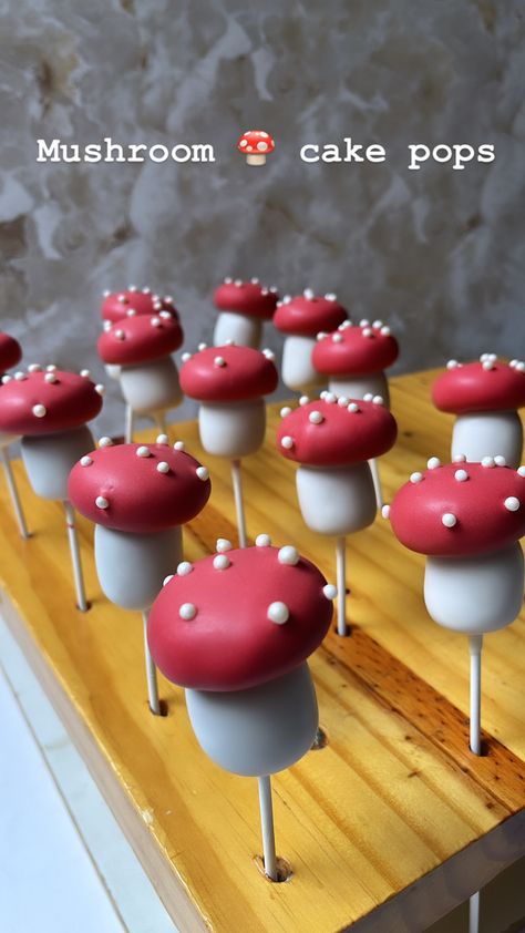 Mushroom Cake Pops, Norse Wedding, Mushroom Cupcakes, Mushroom Party, Mushroom Theme, Mushroom Cake, Cake Push Pops, Fairy Garden Birthday Party, Fairy Theme