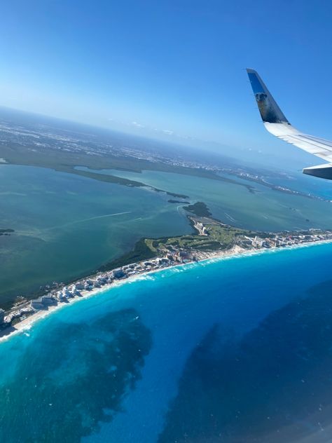 Frontier Airlines, Airplane Landing, Cancun Mexico, Beautiful Picture, Break In, Cancun, Spring Break, Airlines, Airplane View