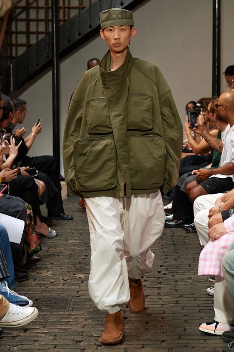 Hed Mayner Spring 2024 Menswear Fashion Show | Vogue Mode Dope, Hed Mayner, Army Clothes, 2024 Menswear, La Fashion Week, Menswear Fashion Show, Dope Fashion, Military Men, Menswear Fashion