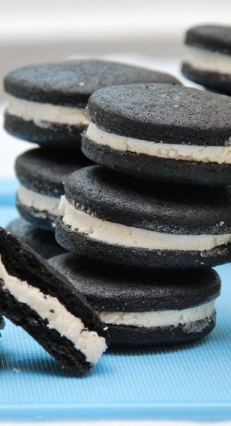 Homemade Sweets You Can Bake On Your Own Better Batter Gluten Free, Gluten Free Oreos, Chewy Chocolate Brownies, Gf Sweets, Cookies Sans Gluten, Homemade Oreos, Sandwich Cookie, Oreo Flavors, Gluten Free Kids