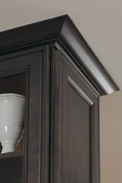 Choose the Cove Crown moulding to top off the look in a variety of spaces from transitional styles to traditional. Black Crown Moulding, Crown Moulding On Bulkhead, Cove Crown Molding Cabinets, 7 Inch Cove Crown Molding, Crown Moulding Wood, Multiple Piece Crown Mouldings, Thomasville Cabinets, Cove Crown Molding, Crown Molding Styles