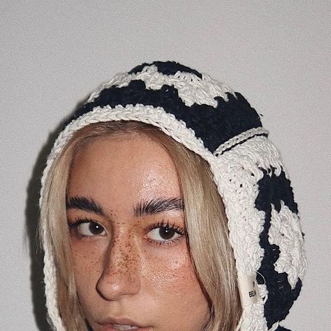 BELINA BELLWOOD on Instagram: "balaclava oder auch baklava" Baclava Hat Aesthetic, Crochet Baklava Hat, Baklava Crochet, Knitted Baklava, Crochet Baklava, Crochet Baclava, Balaklava From Scarf, Handmade Balaclava For Winter, December 17