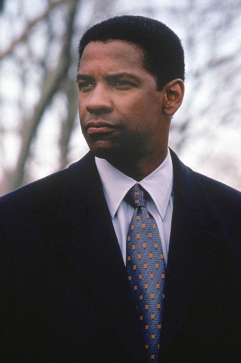 Denzel Washington for the hero or villain. Training day, the equalizer, the siege with Bruce Willis and other good movies say it all. Denzel Washington Equalizer, Denzel Washington Training Day, 80s Life, Hero Or Villain, Lance Gross, Morris Chestnut, The Equalizer, Michael Ealy, Smart Wear