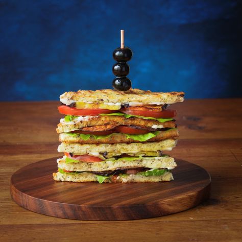 Vegan Club Sandwich 🥪 using natural alternatives — Ticho's Table Vegan Club Sandwich, Club Sandwich Recipe, Club Sandwich Recipes, Garlic Mayo, Classic Sandwich, Vegan Mayo, Natural Alternatives, Vegan Eats, Club Sandwich