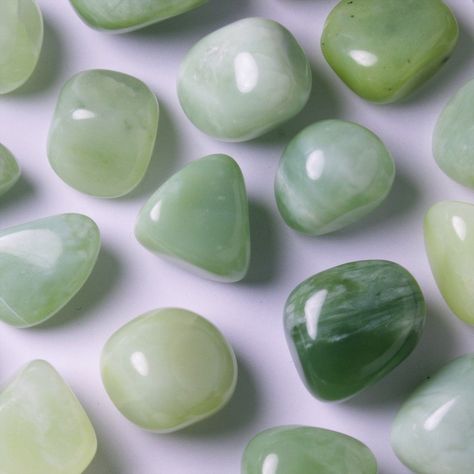 Relieve Sinus Pressure, Stones Aesthetic, Sinus Pressure, Stone Feature, Jade Stone, Skincare Ingredients, Dark Circles, Christmas List, Circles