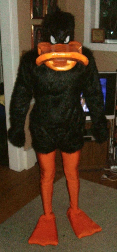 My Daffy Duck costume for Halloween 2013 Bugs Bunny And Daffy Duck Costume, Daffy Duck Costume Diy, Silly Halloween Costumes For Women, Halloween Onsies Costumes, Looney Tunes Halloween Costumes, Strawberry Vaseline, Duck Costume For Women, Duo Costumes Funny, Daffy Duck Costume