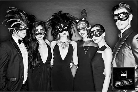 Black And White Mascarade Party, Masquerade Photobooth, Masquerade Photo Booth, Masquerade Party Aesthetic, Masquerade Party Outfit, Mascarade Ball, Masquerade Ball Costume, Mascarade Party, Ball Outfits