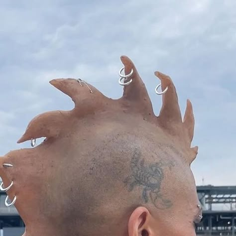 @blu on Instagram: "prosthetic mohawk by caroletheartist for circus magazine (2023)  @blu 🫐" Alien Party, Occult Art, Fx Makeup, Face Reference, Born This Way, Body Modifications, June 19, Pink Lemonade, Body Mods